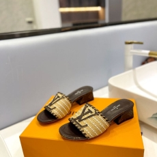 Louis Vuitton Slippers